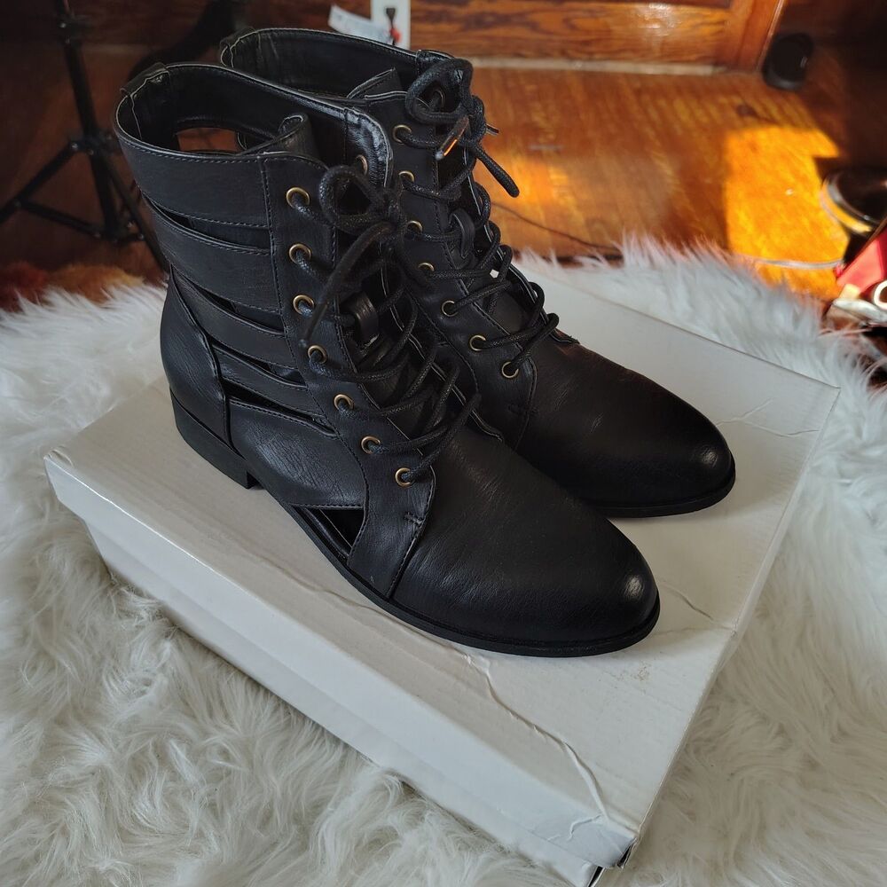 Free Byrd Inspired Cut Out Combat Ankle Boots Wmns Size 6.5 Blk